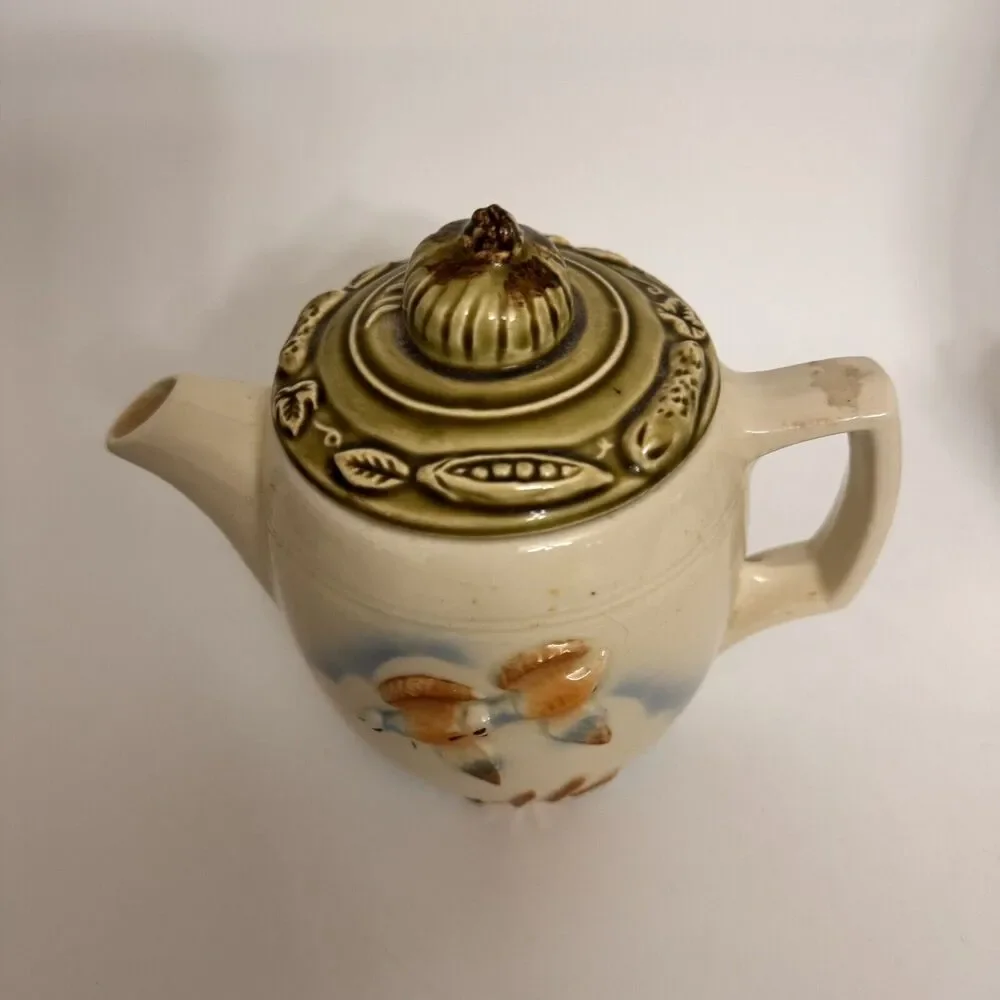 Vintage Porcelier Vitreous China Teapot – Duck Design – Rare Find!